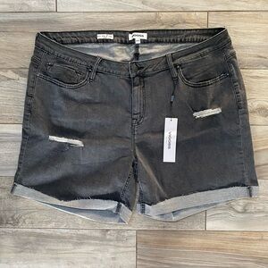 Vigoss Marley Mid Rise Cuffed Distressed Black Wash Jean Shorts NWT Size 20W